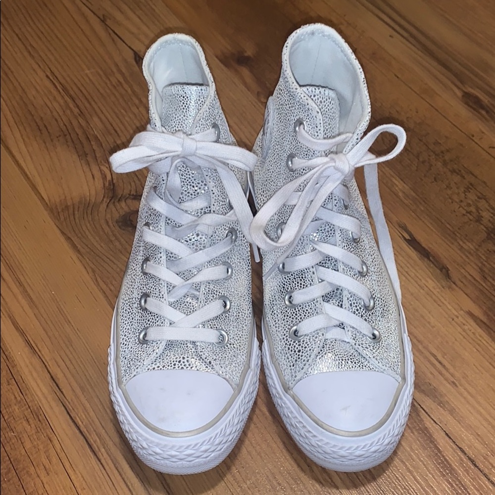 Converse women size size 6